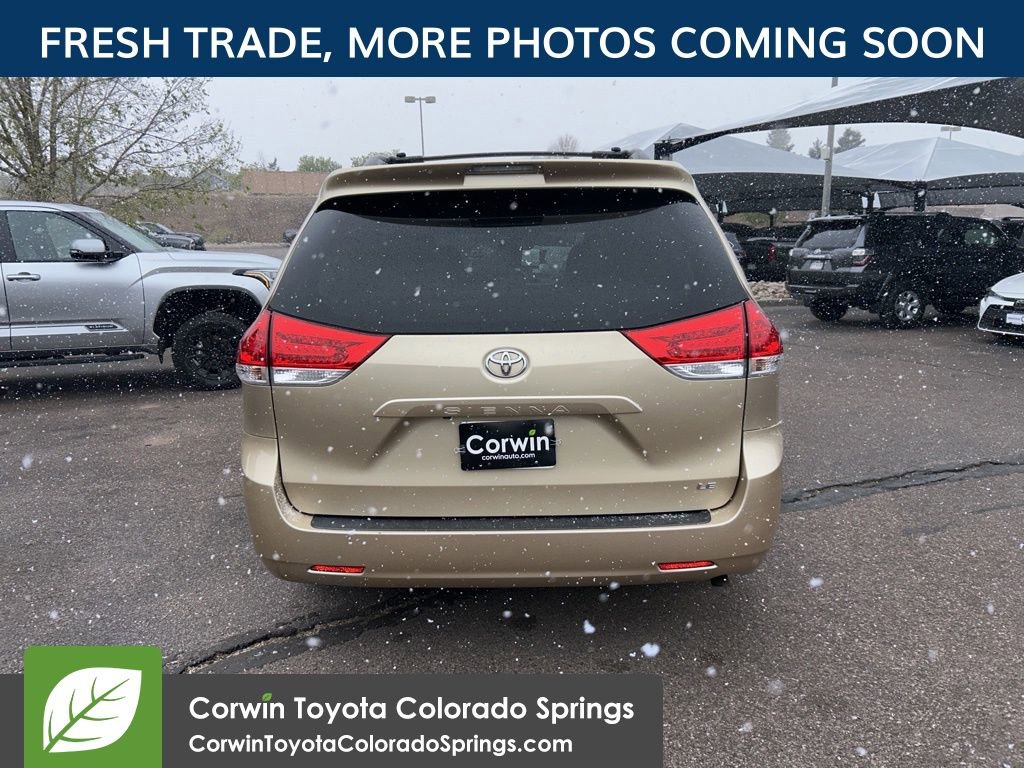 Used 2011 Toyota Sienna LE w/ Towing Pkg FWD image 4