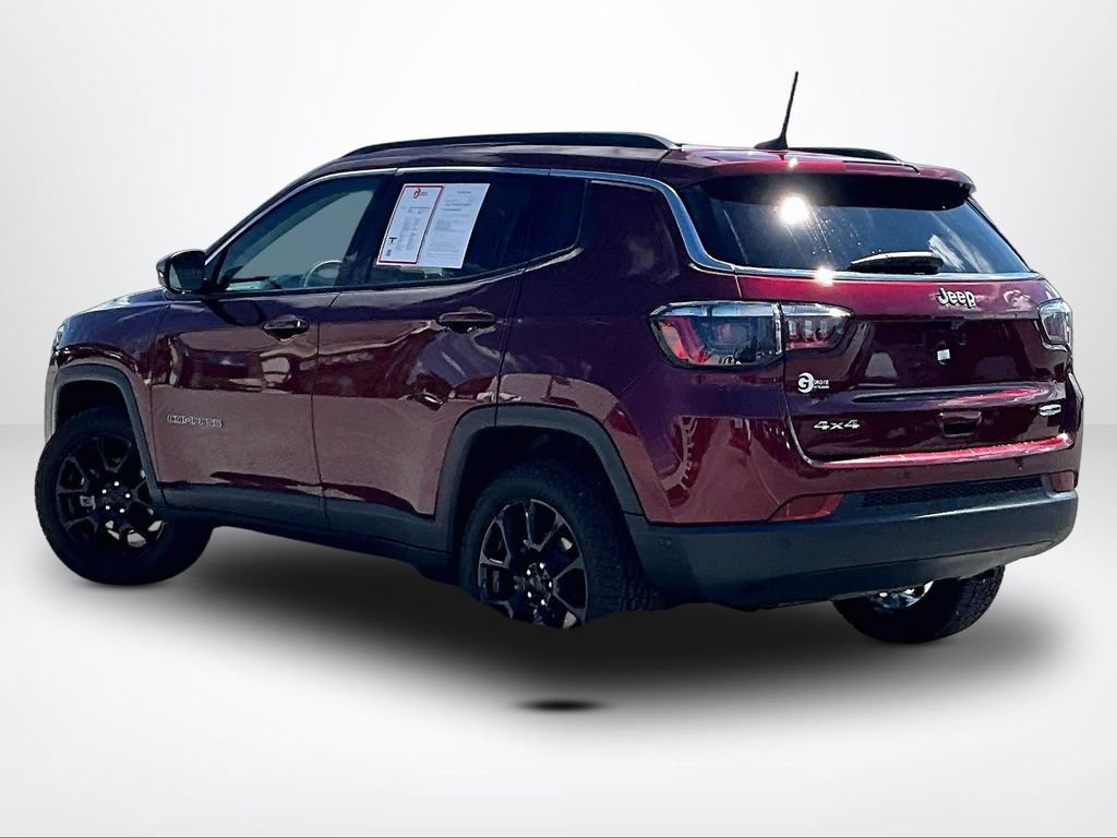 Used 2022 Jeep Compass Latitude AWD/4WD image 14