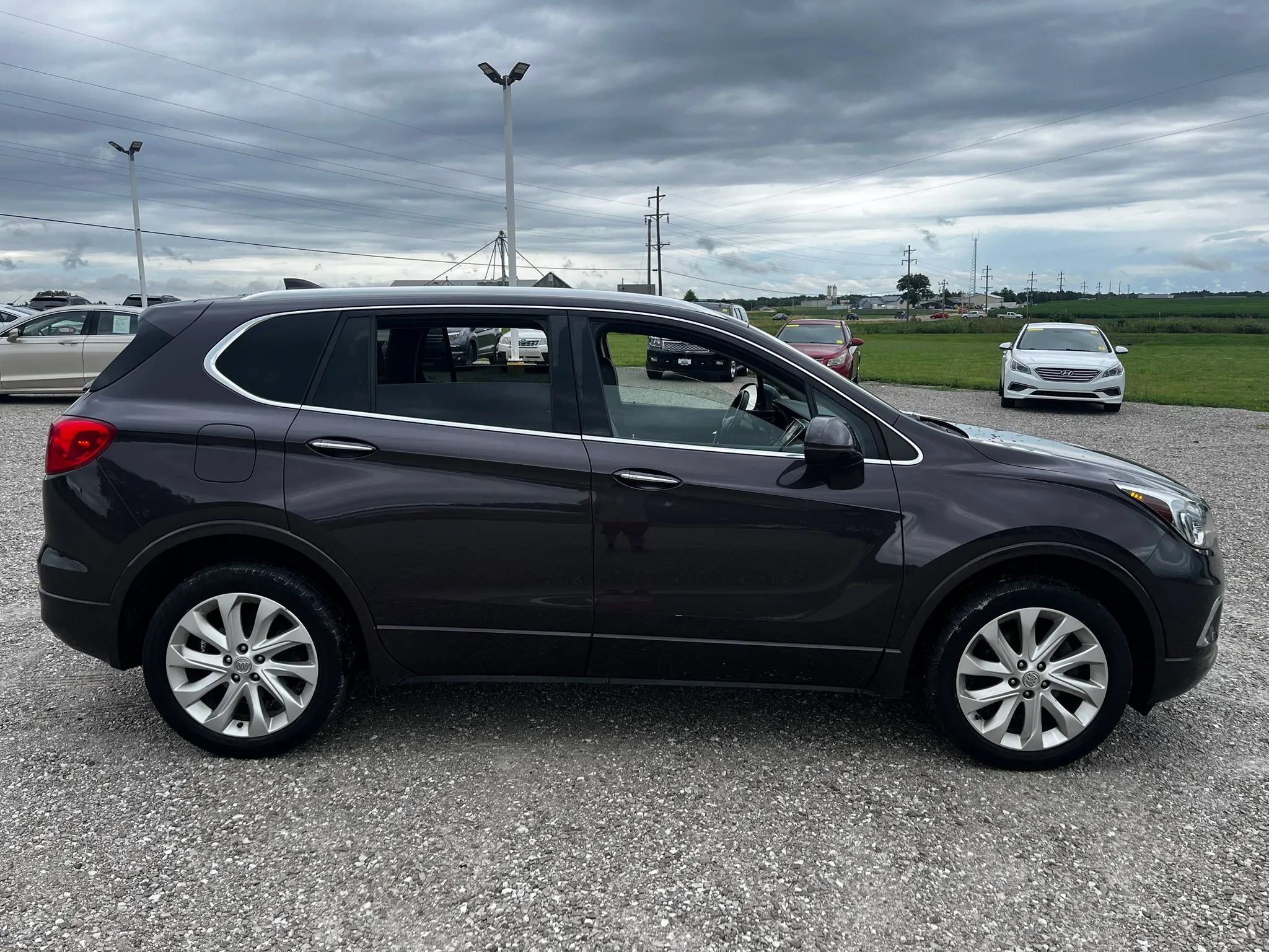Used 2017 Buick Envision Premium AWD/4WD image 2