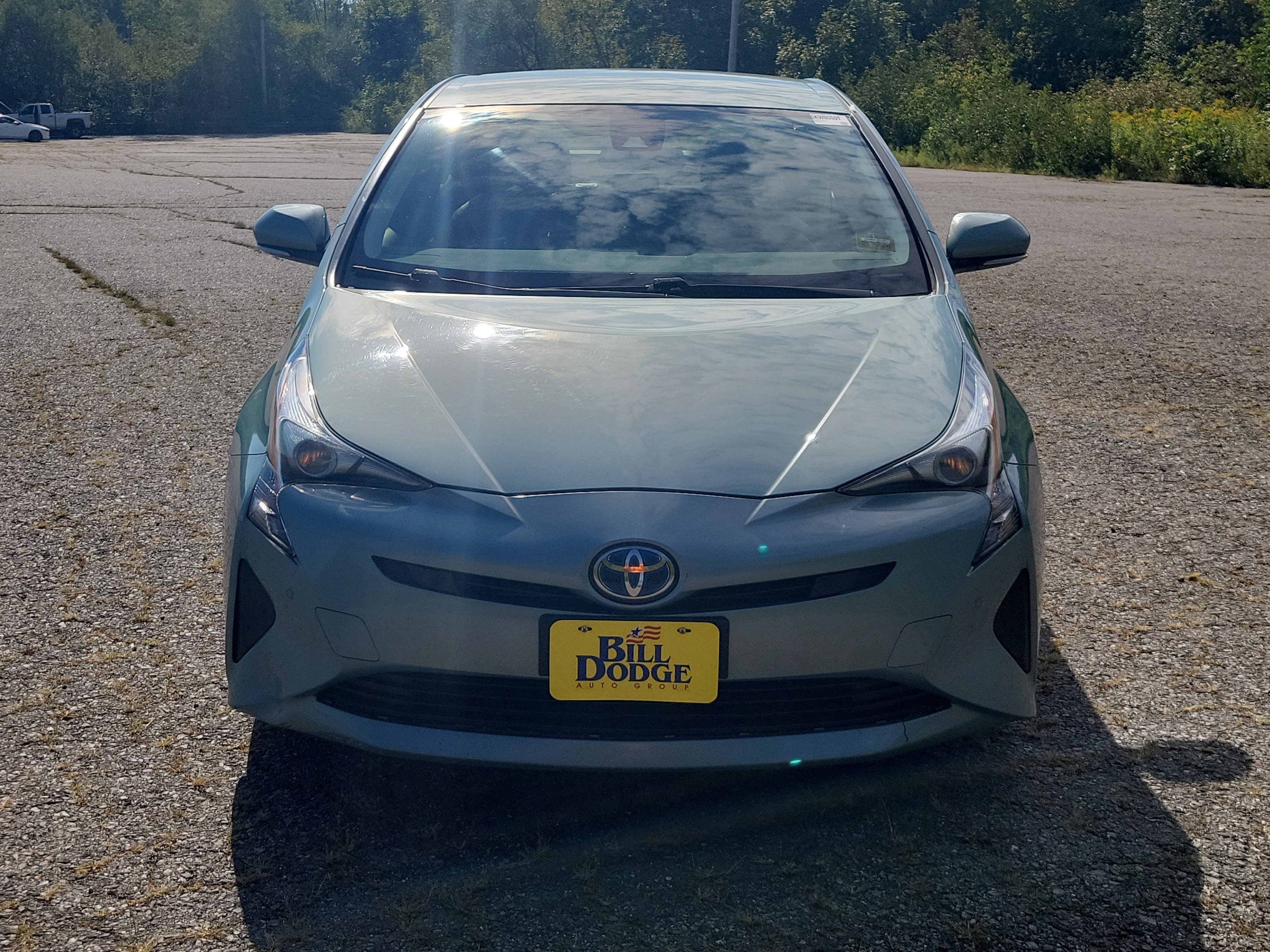 Used 2017 Toyota Prius Two w/ Prius Two Safety Plus Package FWD image 2