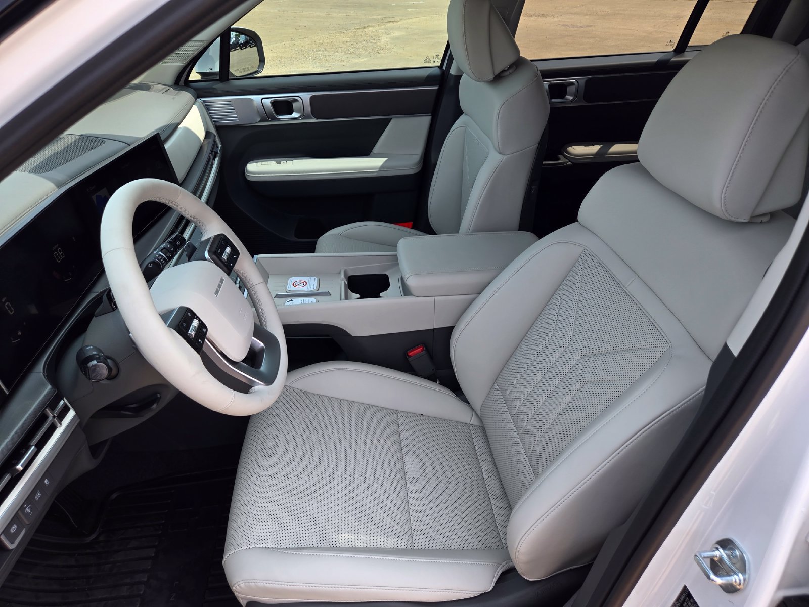New 2027 Hyundai Santa Fe SEL FWD image 16