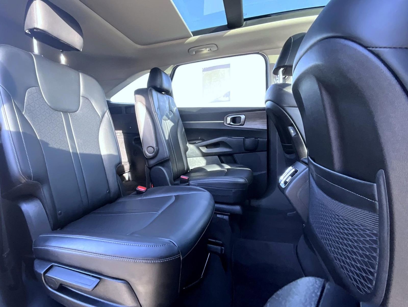 Used 2023 Kia Sorento X-Line EX image 17