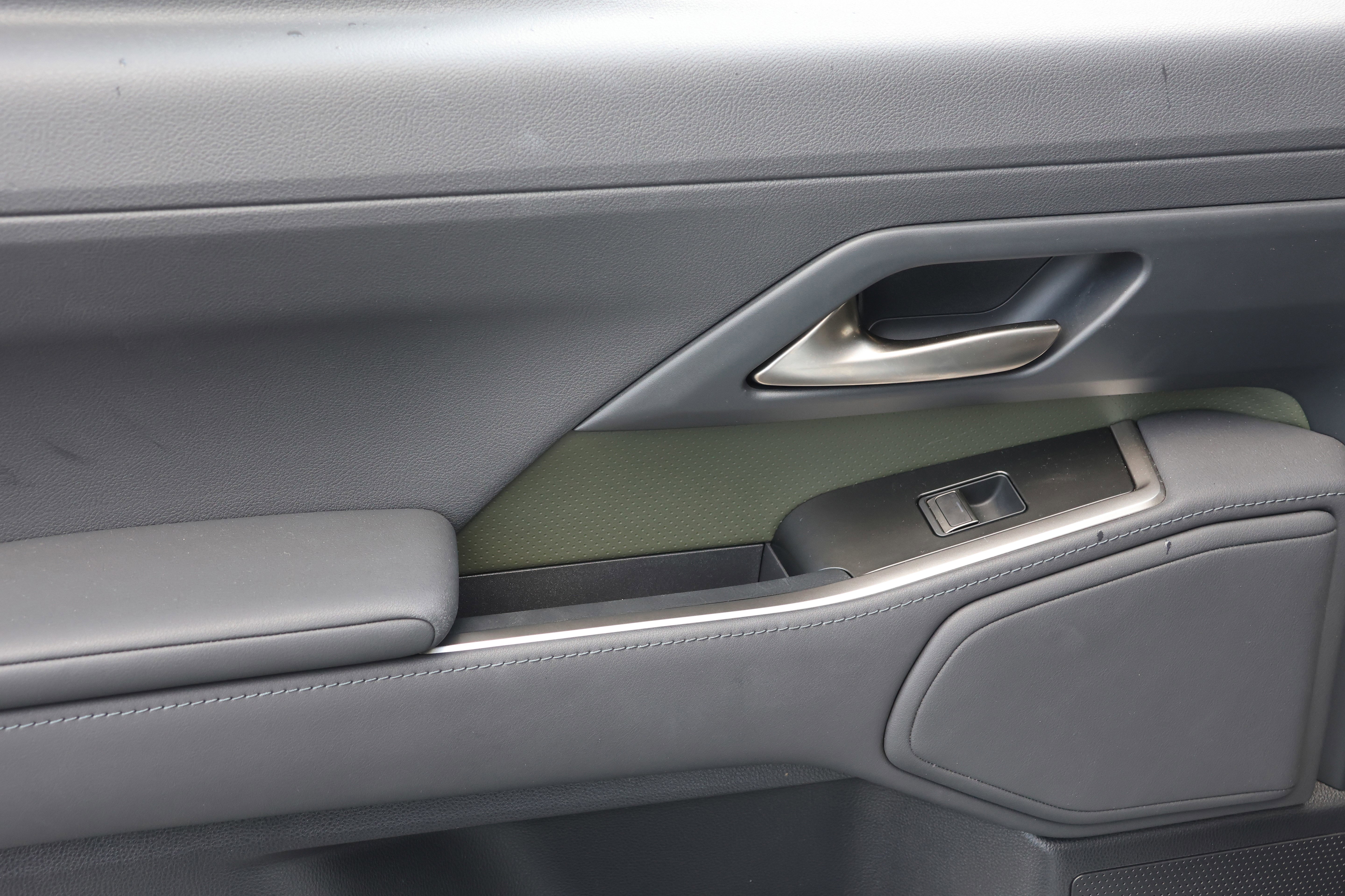 Used 2024 Lexus GX 550 image 34