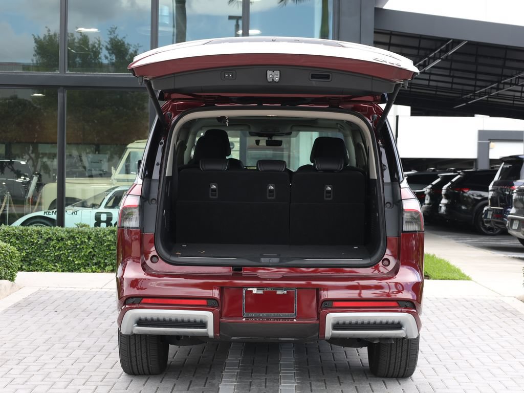 Certified 2025 INFINITI QX80 Luxe RWD image 7