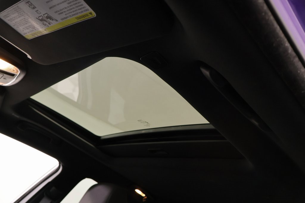 Used 2023 Dodge Charger R/T w/ Navigation & Travel Group image 16