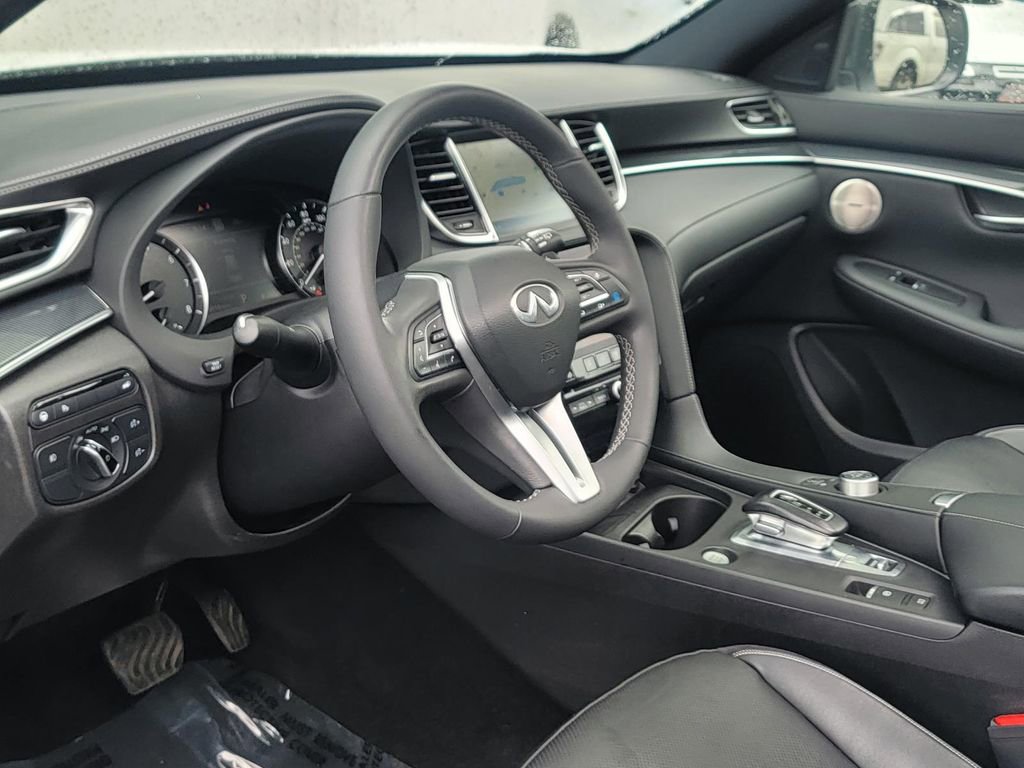 Used 2023 INFINITI QX50 Sport AWD/4WD image 13