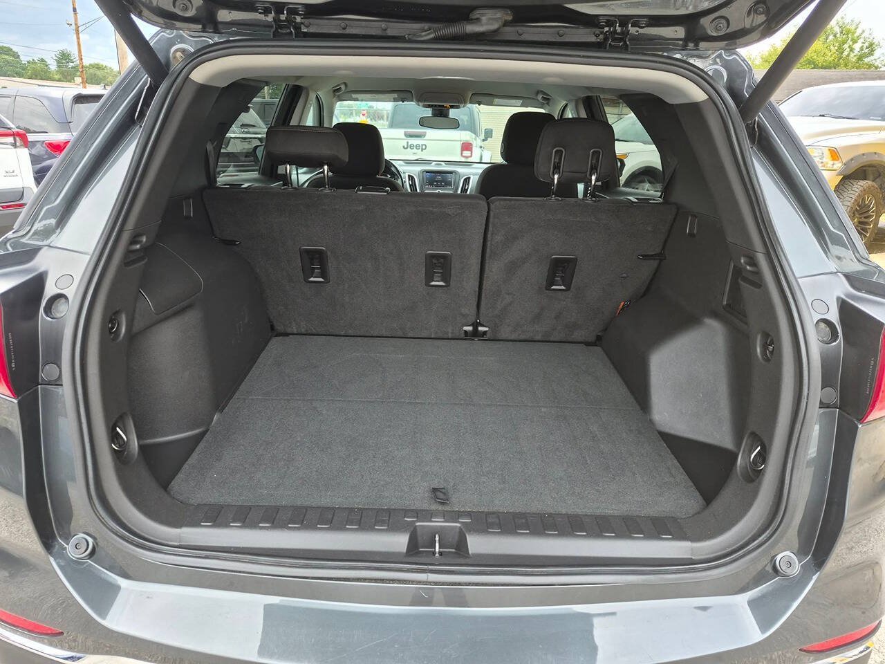 Used 2020 Chevrolet Equinox LT AWD/4WD image 21