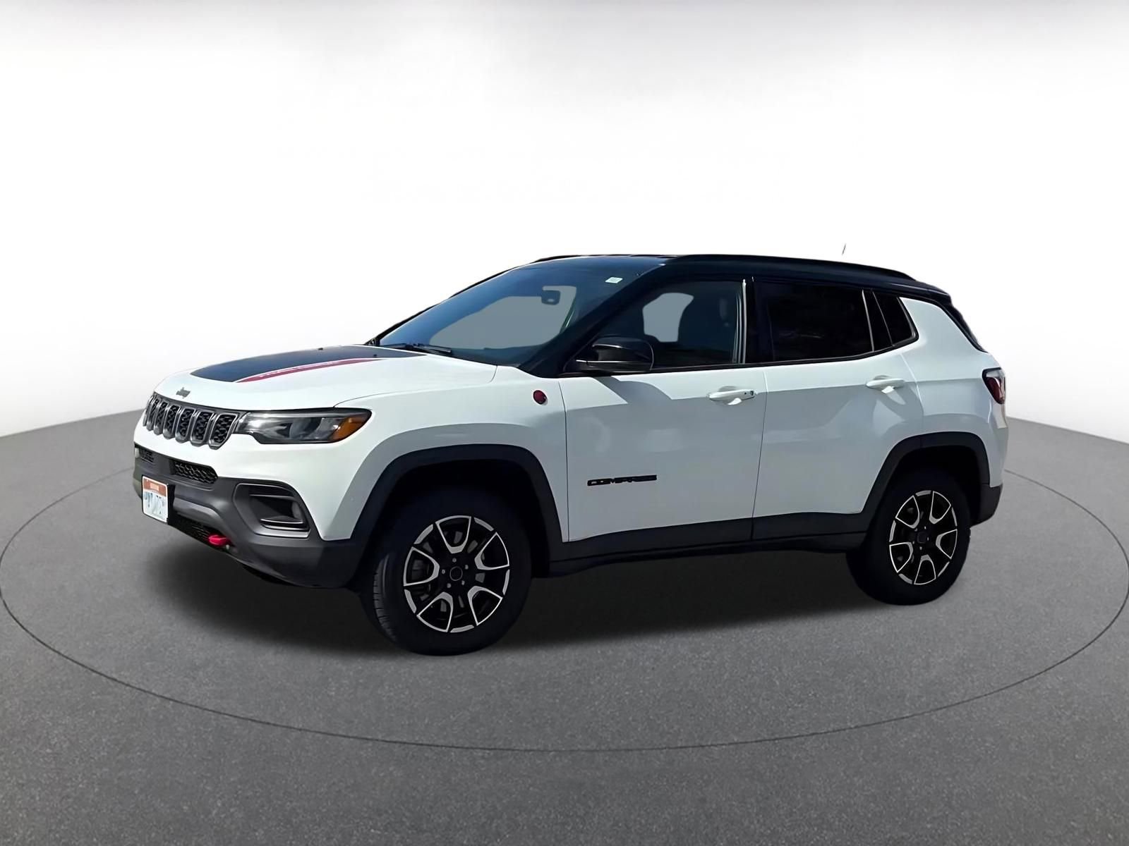 Used 2025 Jeep Compass Trailhawk w/ Trailer Tow Group image 8
