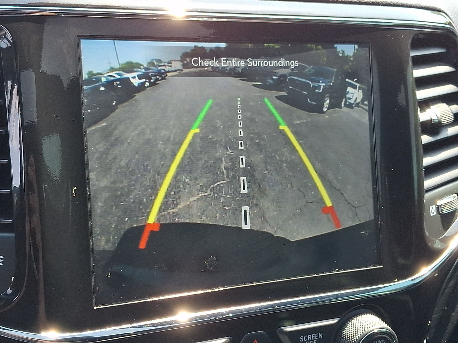 Used 2021 Jeep Grand Cherokee Laredo X AWD/4WD image 20