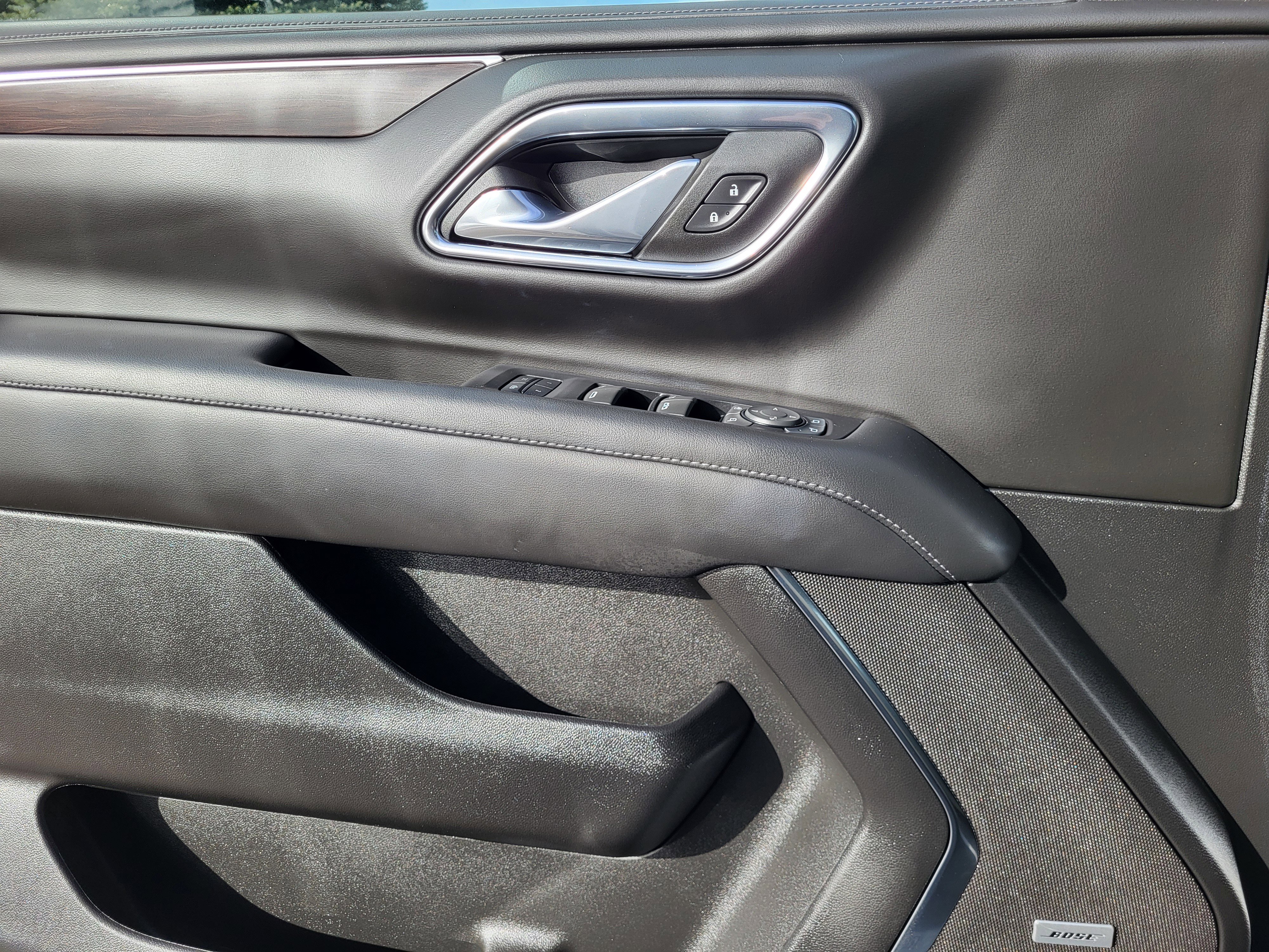 Used 2024 Chevrolet Tahoe Z71 w/ Z71 Off-Road Package image 6