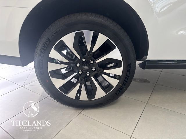 New 2025 Ford Expedition Platinum w/ Platinum Ultimate Package image 32