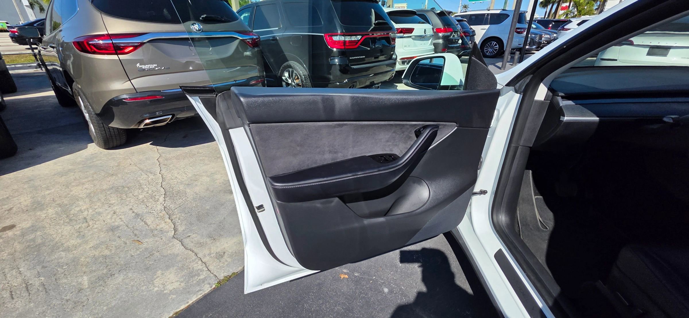 Used 2021 Tesla Model Y Long Range image 23