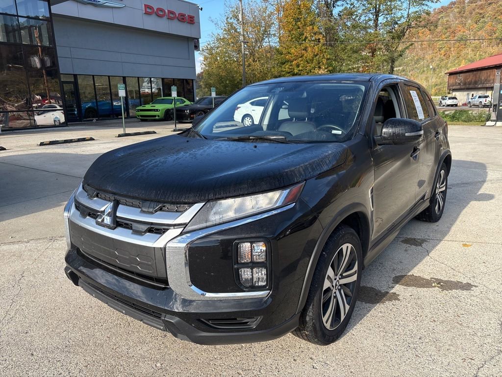 Used 2024 Mitsubishi Outlander Sport SE image 1