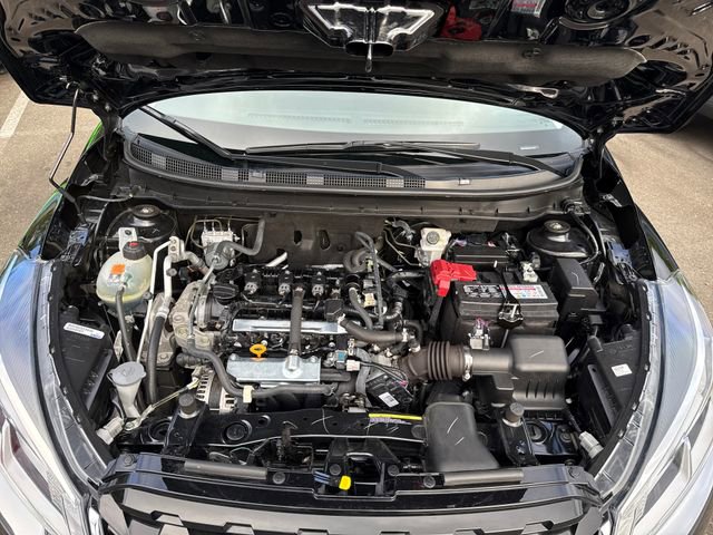 Used 2024 Nissan Kicks S FWD image 27