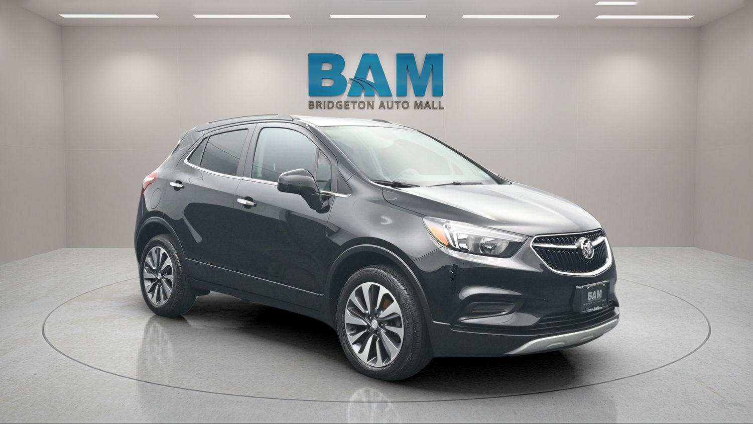 Used 2022 Buick Encore Preferred w/ Safety Package AWD/4WD image 1