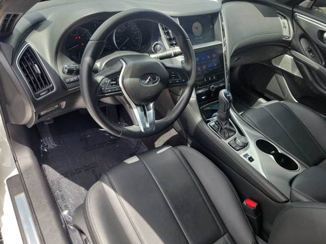 Used 2019 INFINITI Q60 3.0t Luxe RWD image 14