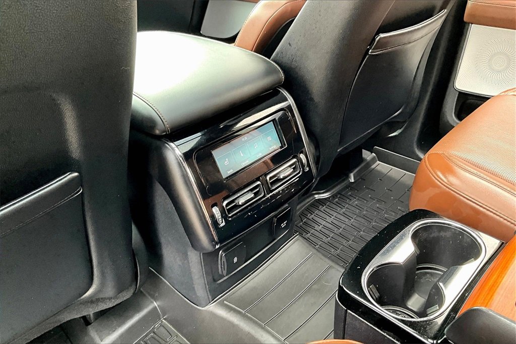 Used 2020 Lincoln Aviator Reserve w/ Equipment Group 202A image 10