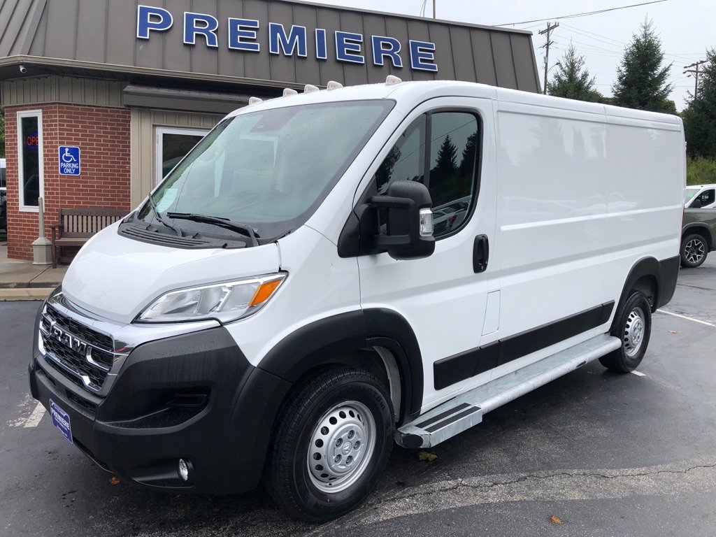 Used 2025 RAM ProMaster 2500 w/ U-Haul Equipment Group FWD image 10