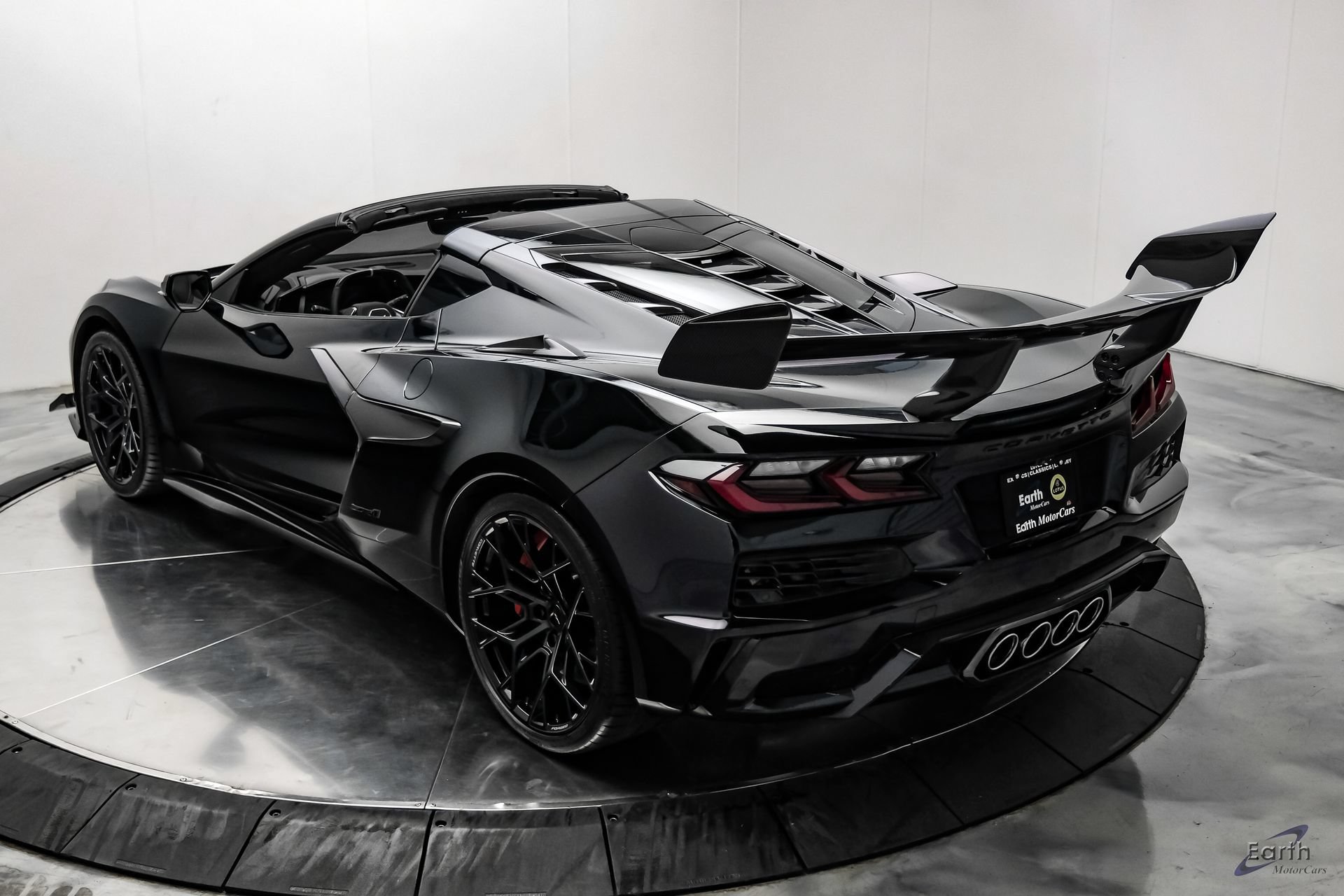 Used 2026 Chevrolet Corvette ZR1 w/ ZR1 Carbon Fiber Aero Package RWD image 15