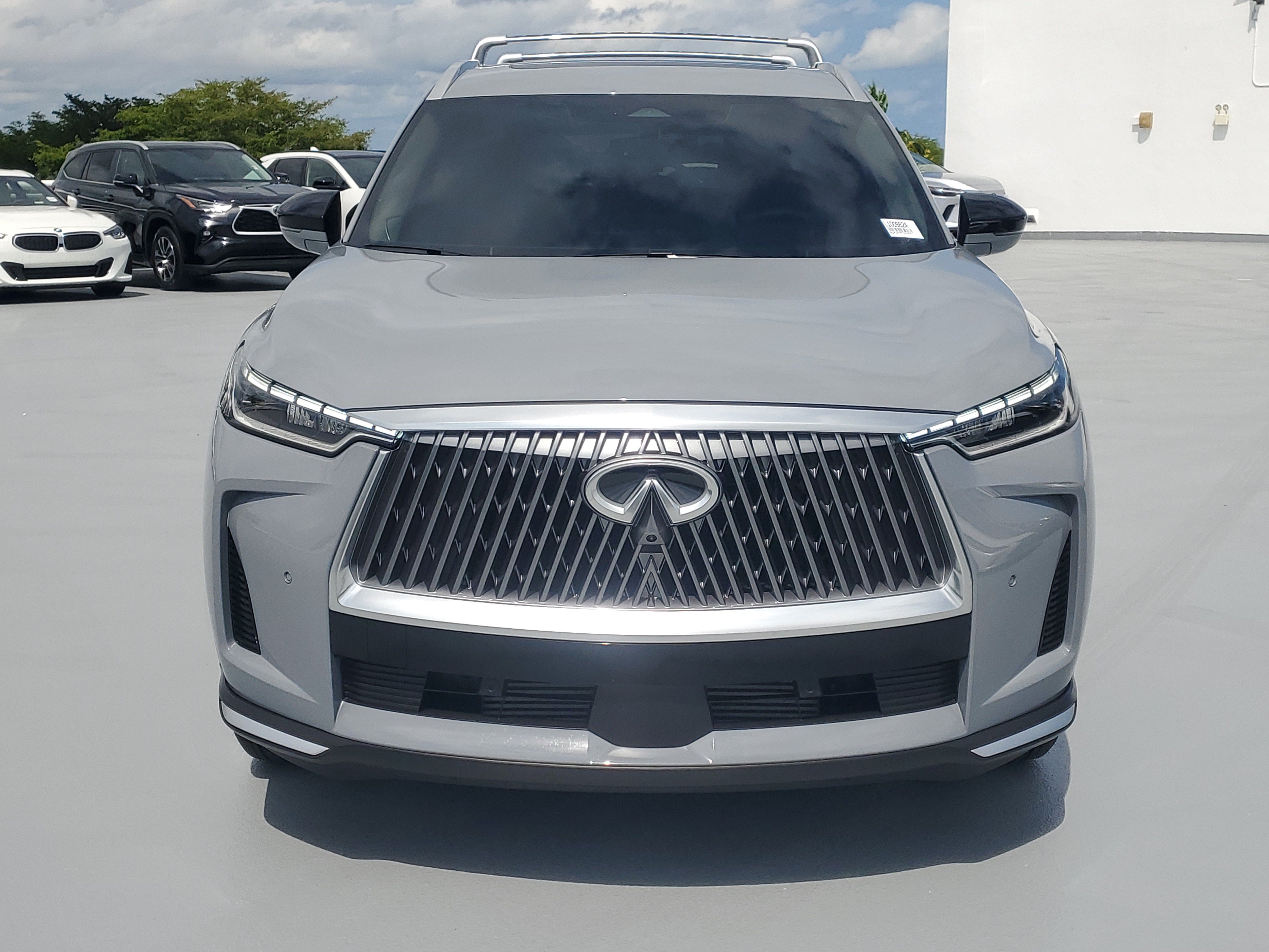Used 2026 INFINITI QX60 Luxe w/ Cargo Package AWD/4WD image 2