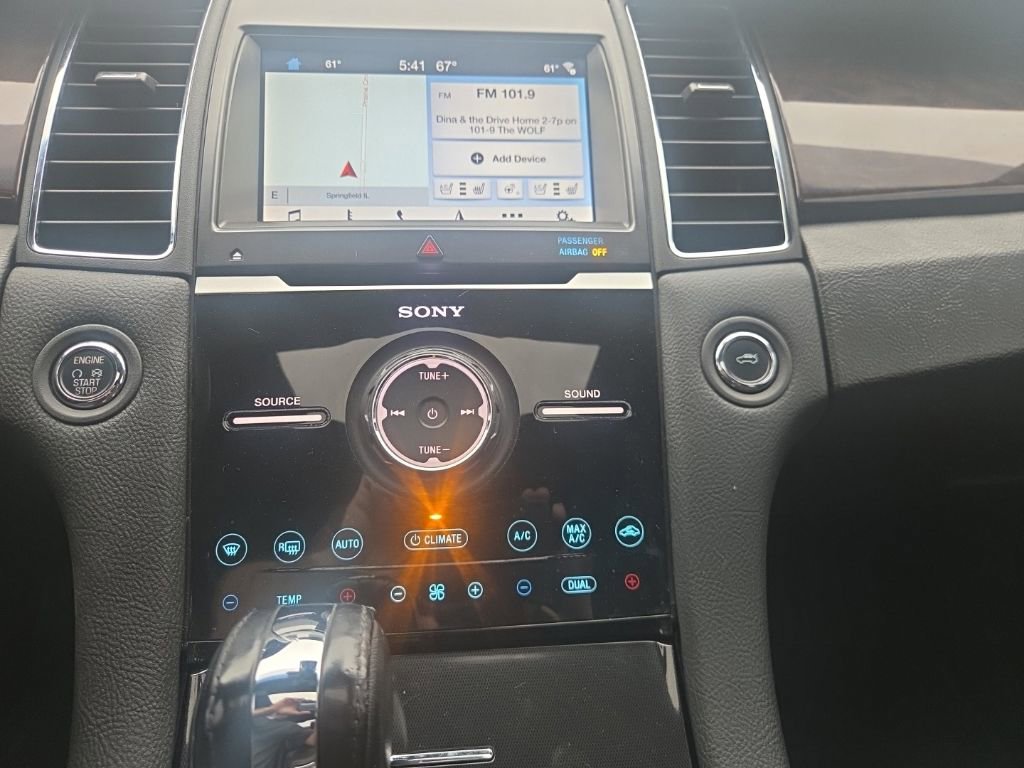 Used 2019 Ford Taurus Limited AWD/4WD image 14