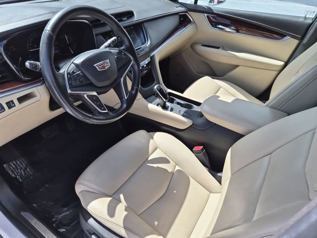 Used 2018 Cadillac XT5 Luxury w/ Driver Awareness Package image 15