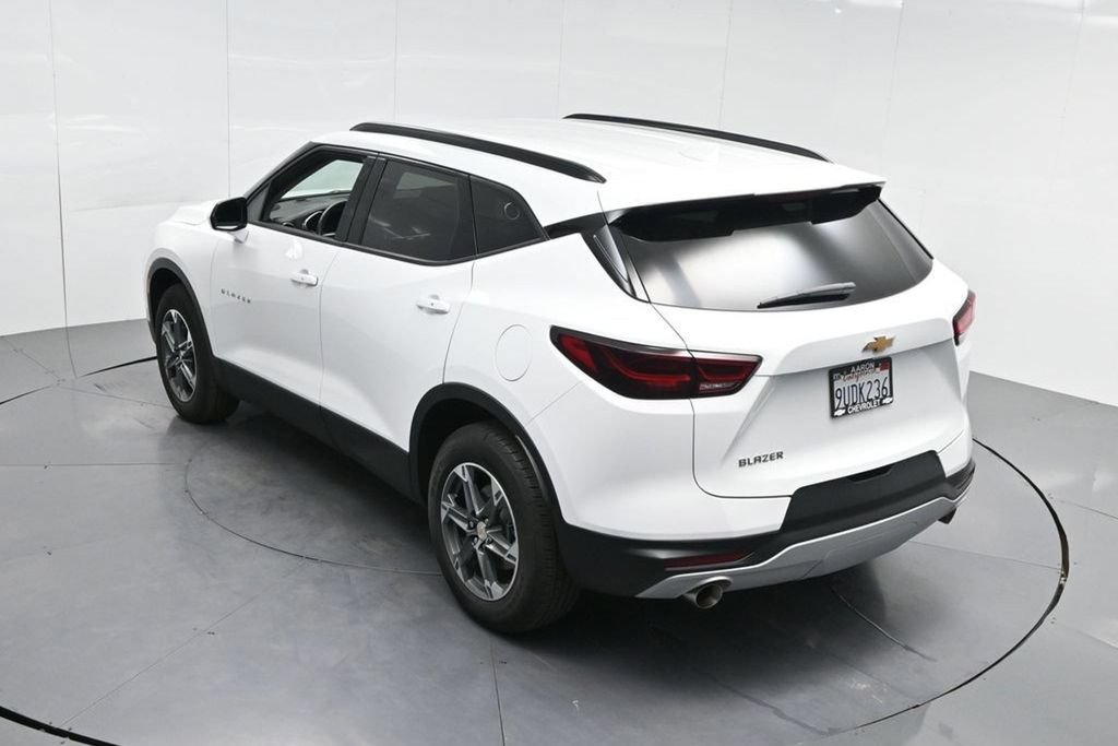 New 2025 Chevrolet Blazer LT w/ Convenience Package FWD image 63