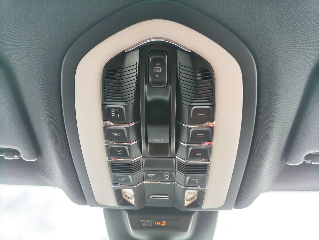 Used 2017 Porsche Macan S AWD/4WD image 29