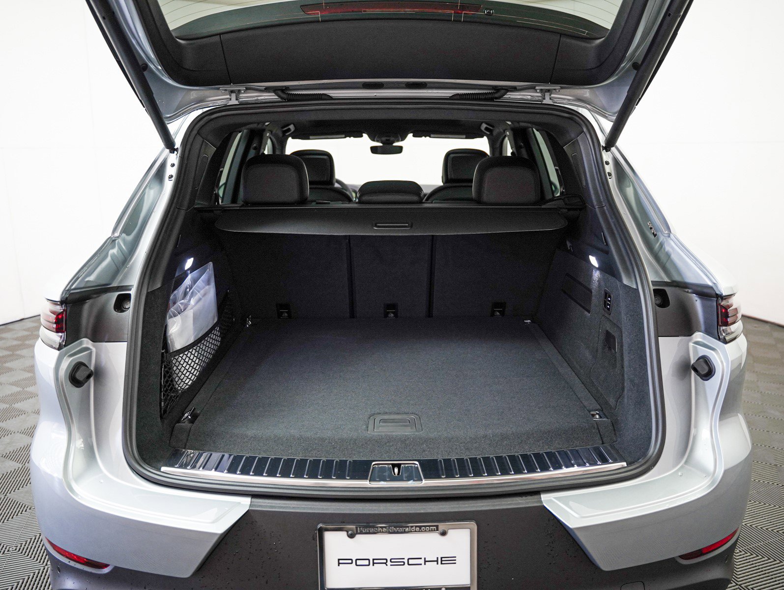 New 2026 Porsche Cayenne E-Hybrid image 27