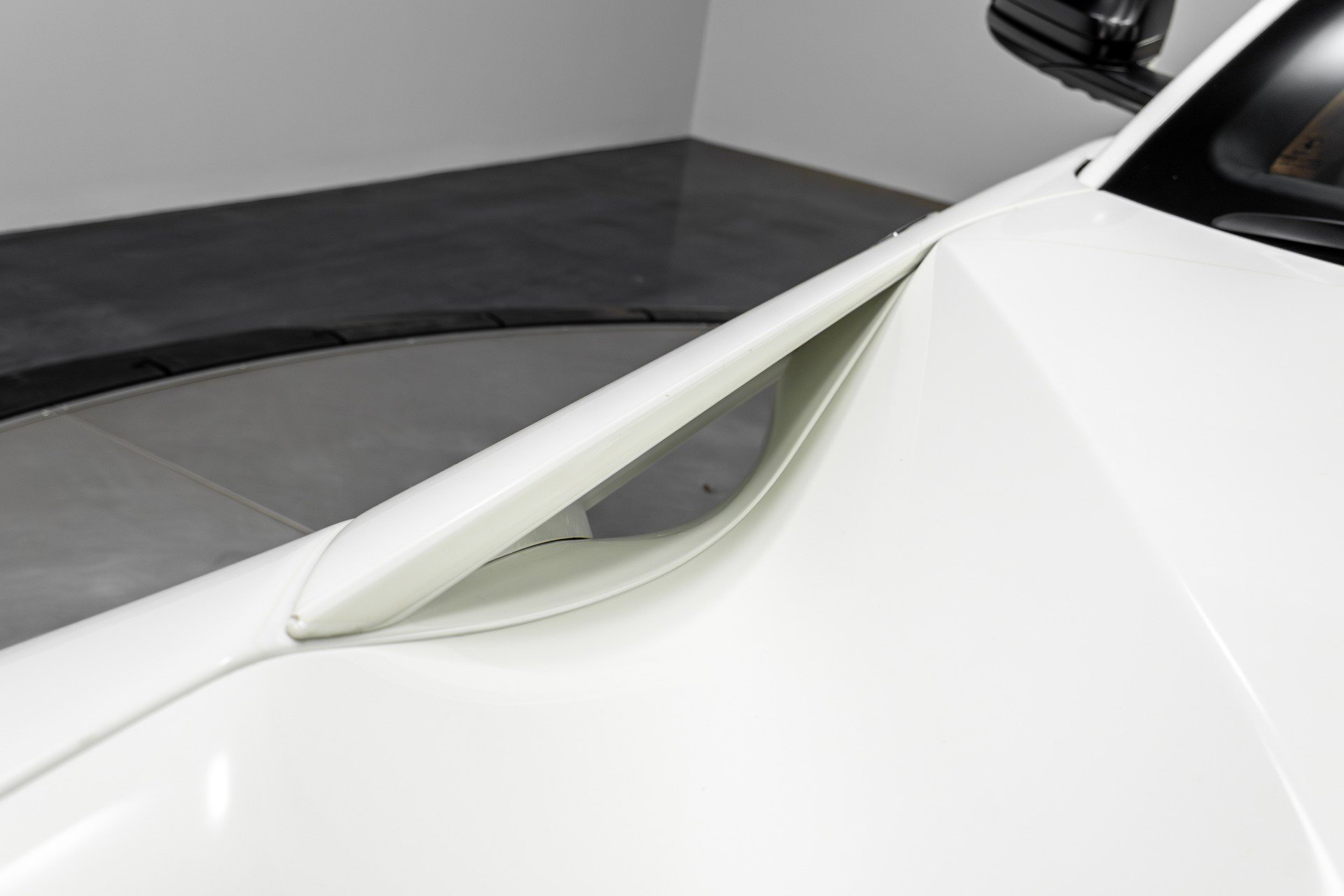 Used 2015 Ferrari F12 Berlinetta image 37