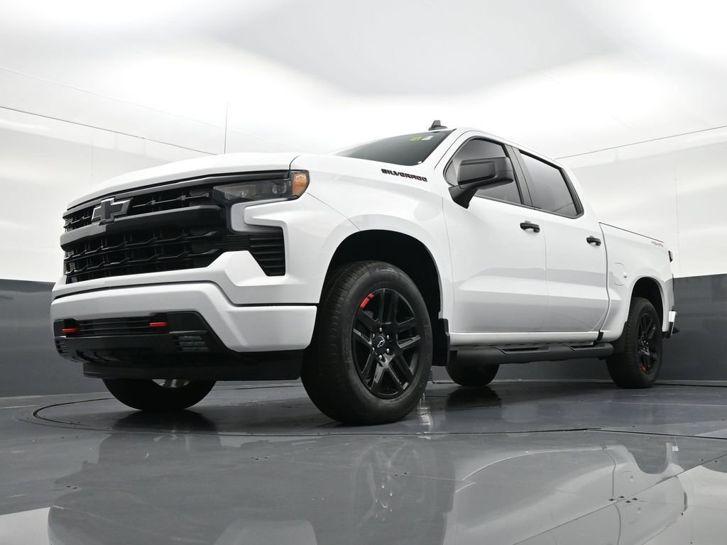 Used 2023 Chevrolet Silverado 1500 RST w/ Redline Edition AWD/4WD image 24
