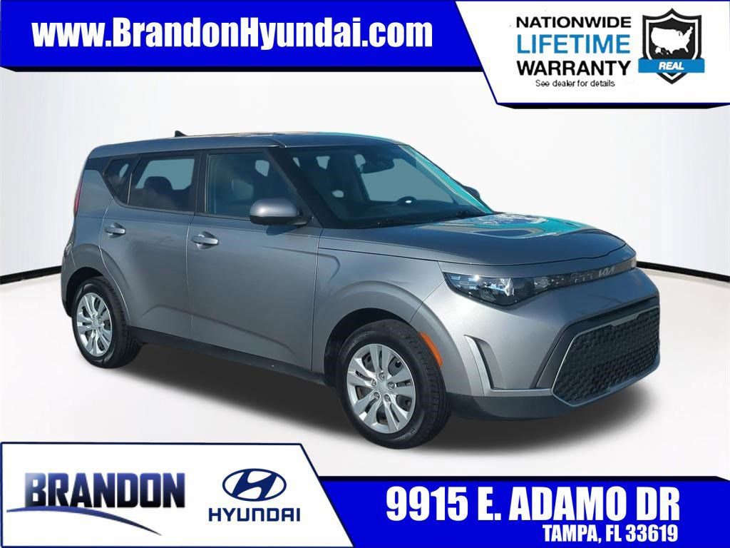 Used 2024 Kia Soul LX FWD image 1