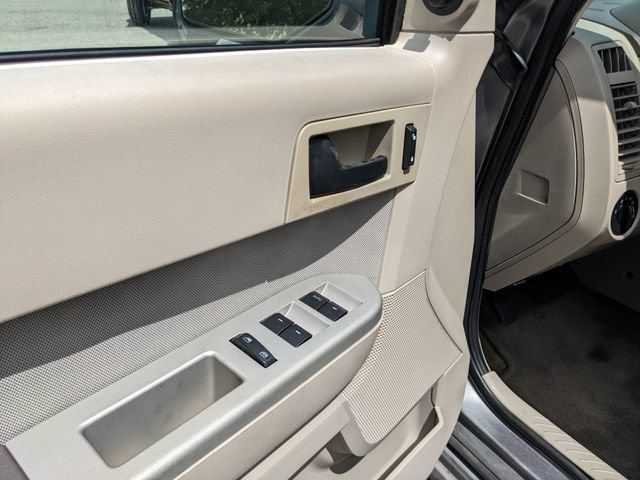 Used 2011 Ford Escape XLT FWD image 19