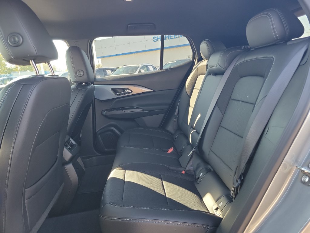 Certified 2025 Chevrolet Equinox EV LT AWD/4WD image 25