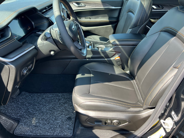New 2026 Jeep Grand Cherokee Limited AWD/4WD image 22