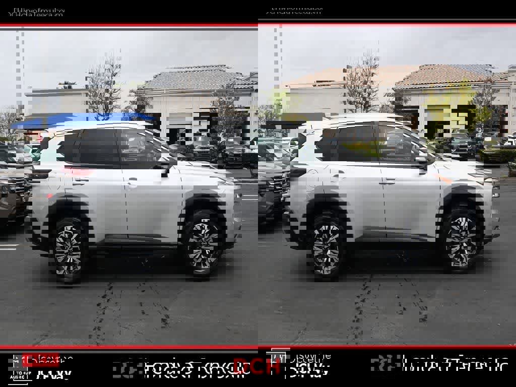 Used 2022 Nissan Rogue SV AWD/4WD image 5