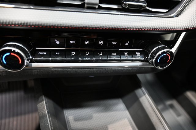 New 2026 Chevrolet Equinox RS w/ LPO, Floor Liner Package image 17