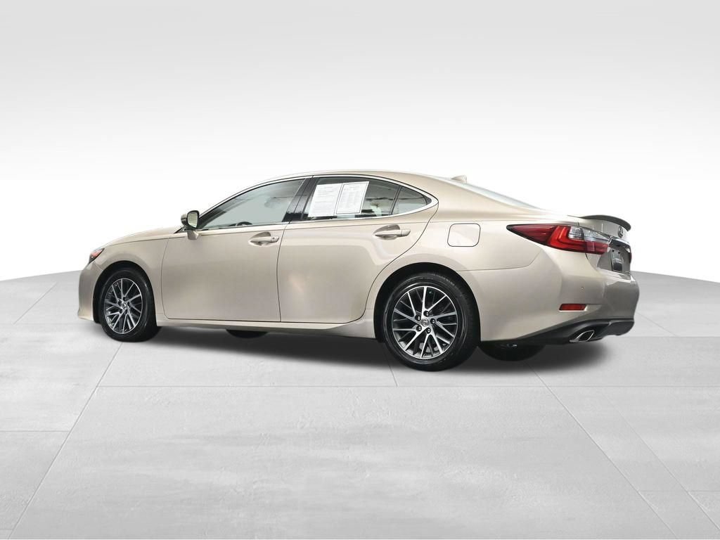 Used 2018 Lexus ES 350 w/ Luxury Package w/Wood Trim FWD image 27