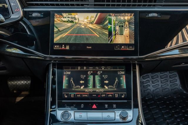 Used 2021 Audi Q8 Prestige w/ Prestige Package image 25