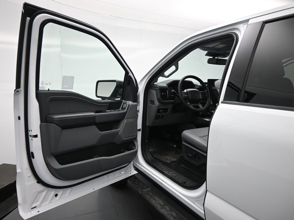 New 2025 Ford F150 Lightning Flash image 8