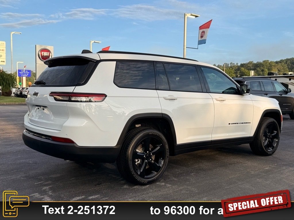 New 2025 Jeep Grand Cherokee L Altitude image 4