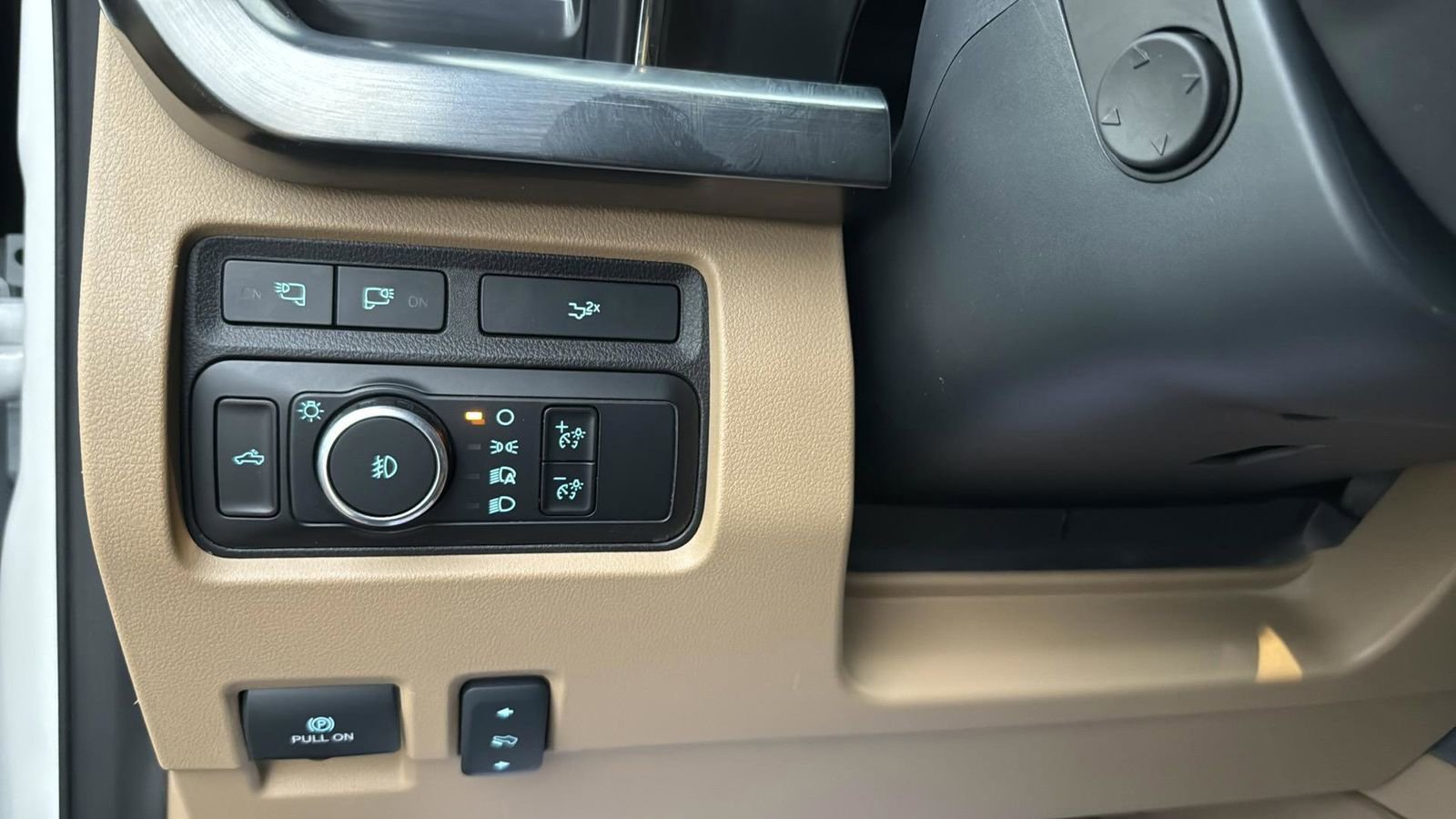 Used 2024 Ford F350 Lariat w/ Lariat Ultimate Package image 18