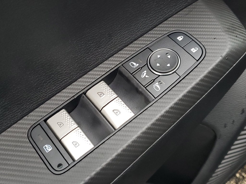 Used 2025 Mitsubishi Outlander SE AWD/4WD image 18