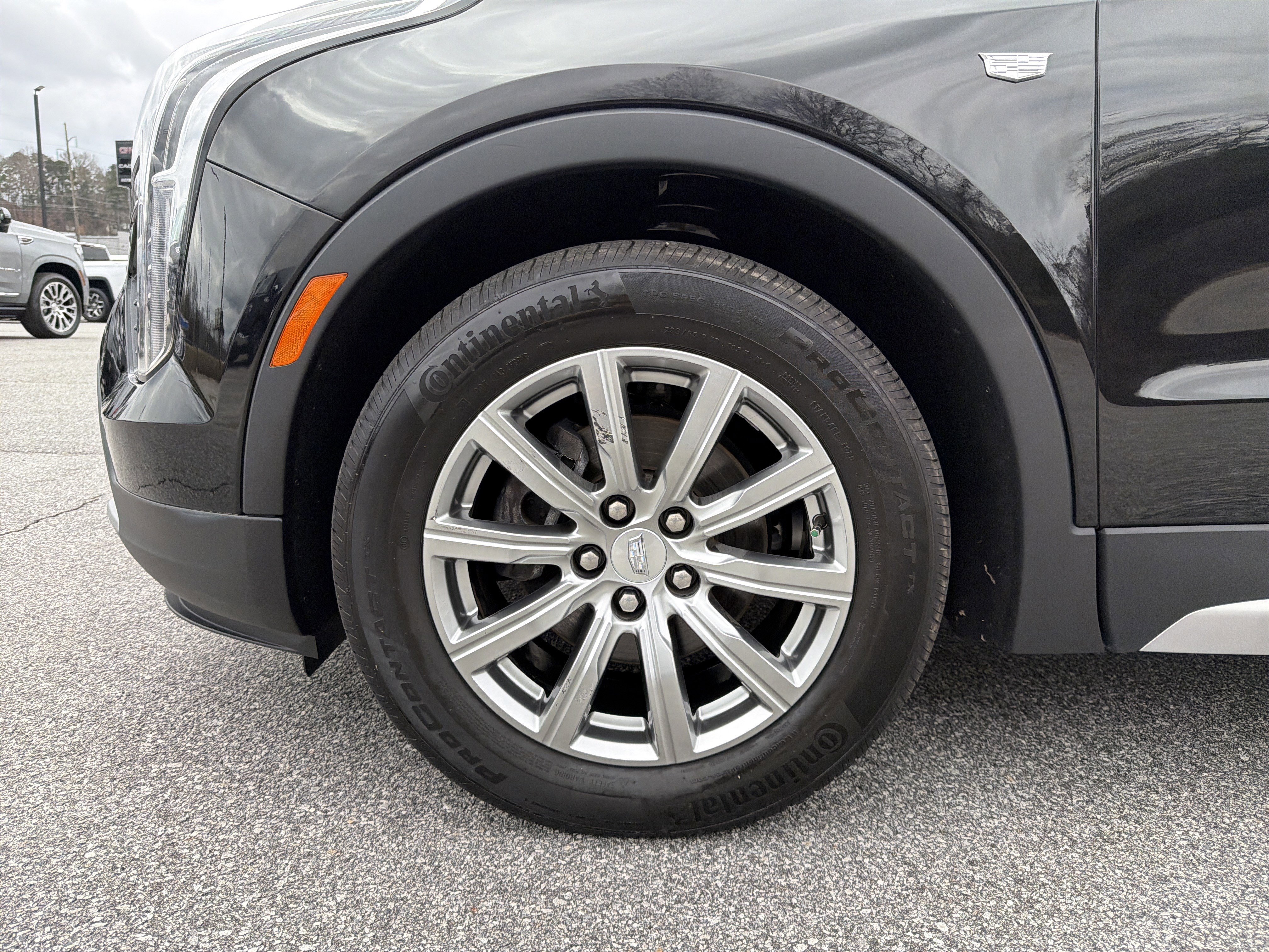 Used 2019 Cadillac XT4 Premium Luxury w/ Cold Weather Package image 13