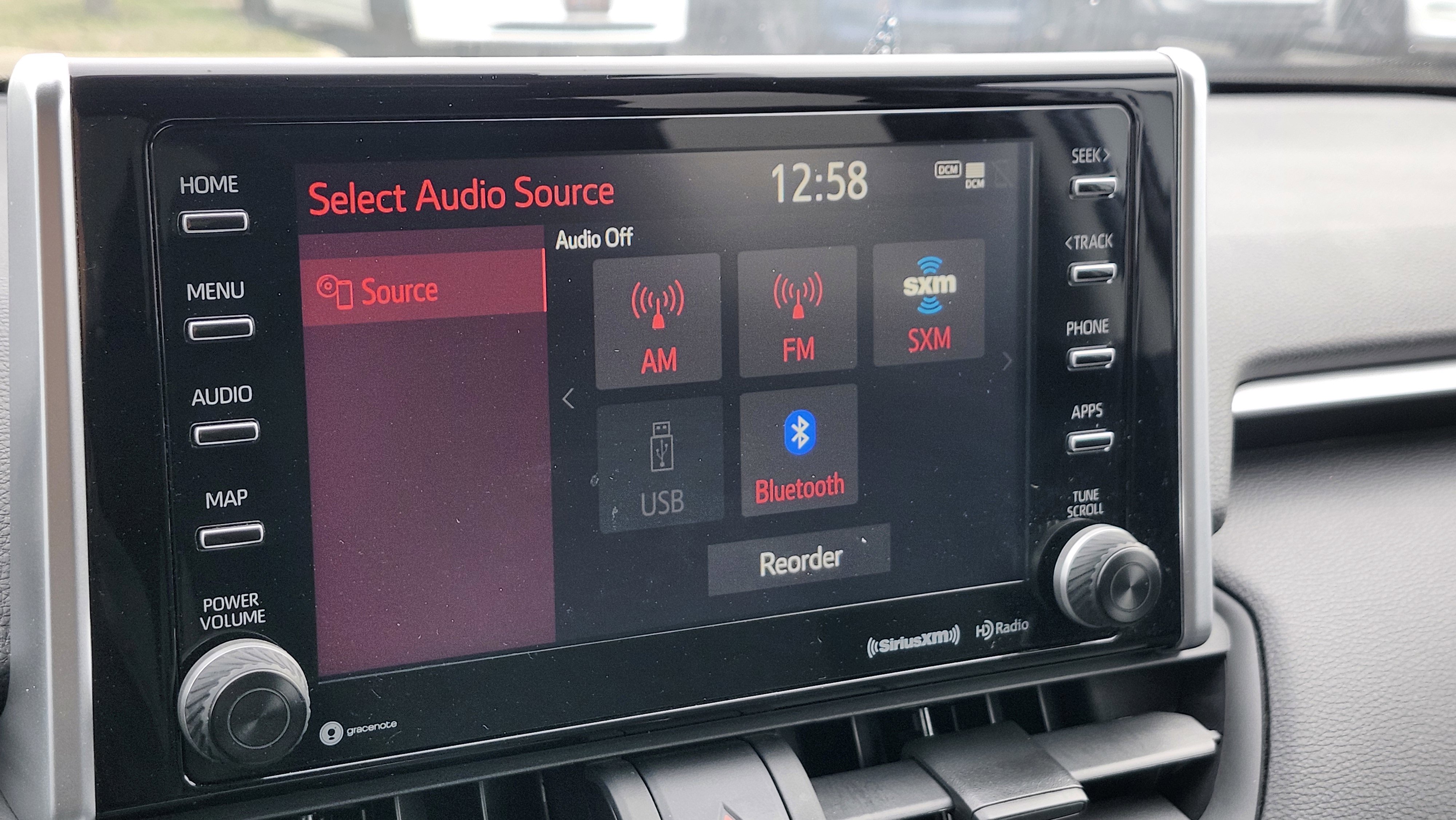 Used 2020 Toyota RAV4 XLE image 25