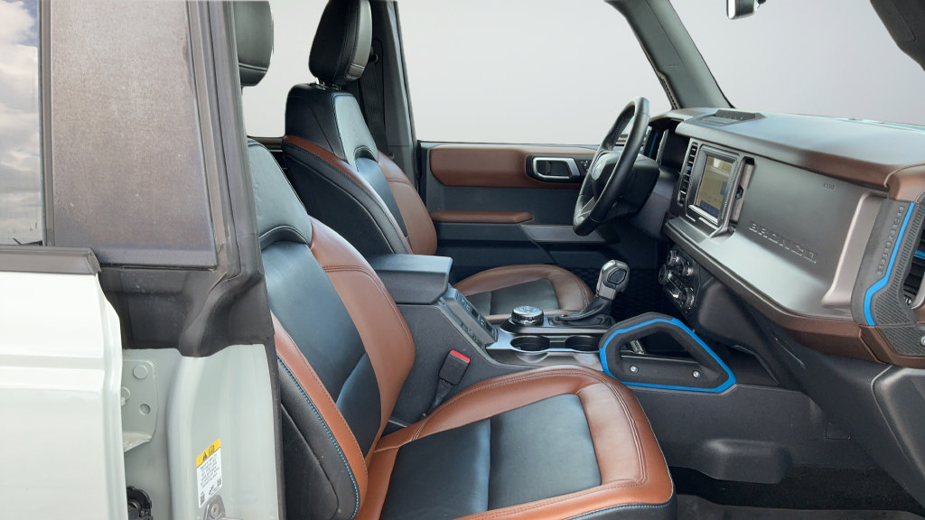 Certified 2023 Ford Bronco Outer Banks w/ Sasquatch Package AWD/4WD image 21
