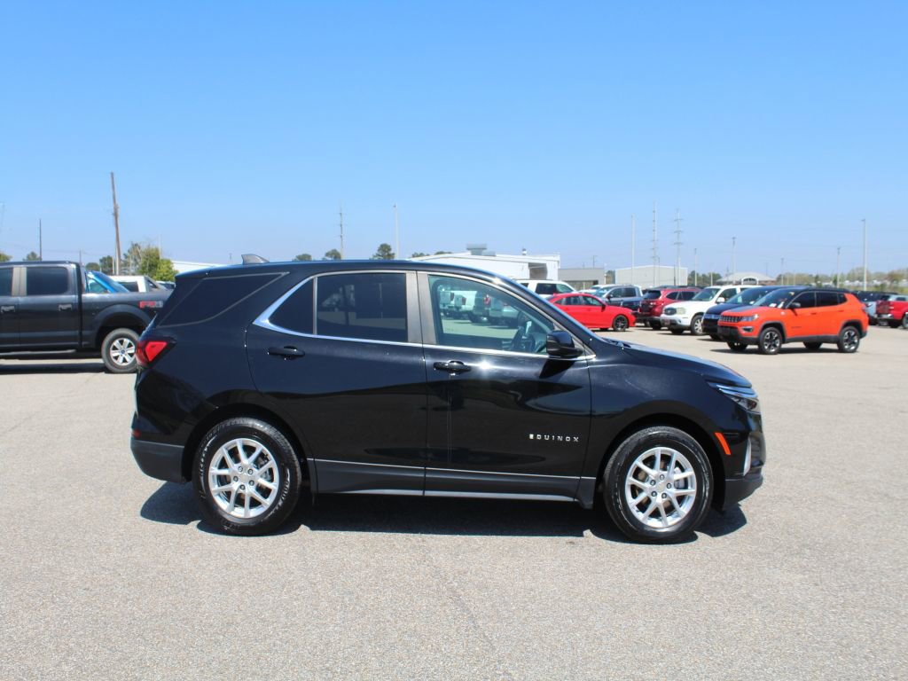 Used 2022 Chevrolet Equinox LT FWD image 10