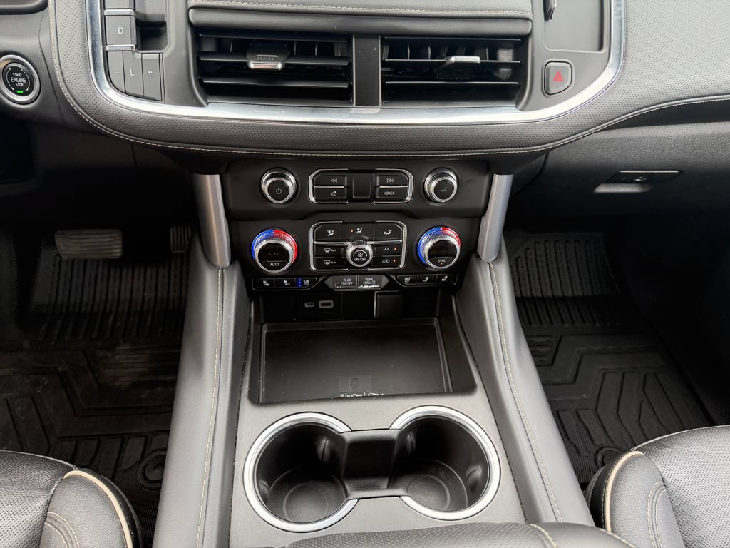Used 2022 GMC Yukon SLT AWD/4WD image 32