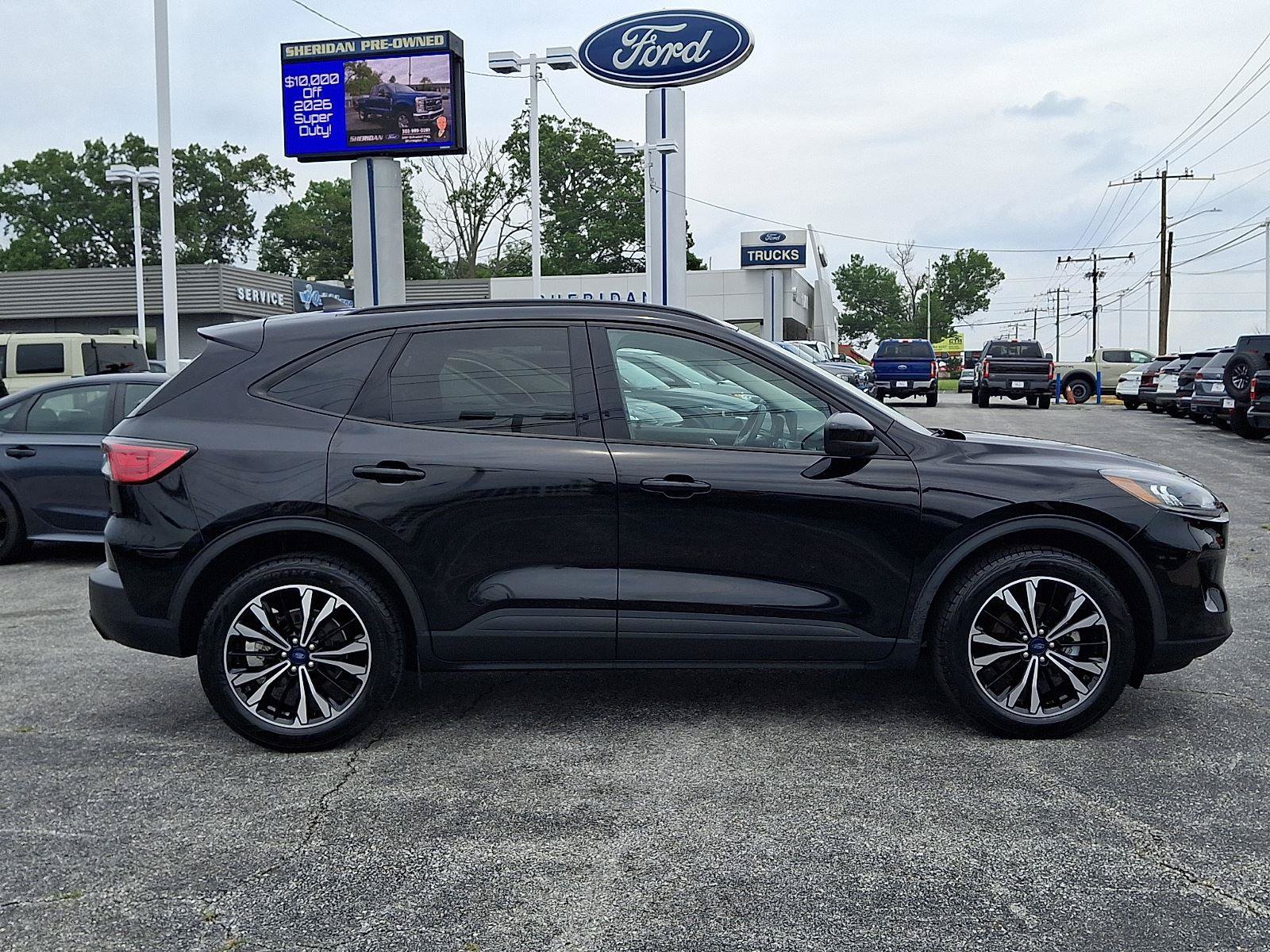 Certified 2022 Ford Escape SEL w/ SEL Stealth AWD Package image 8