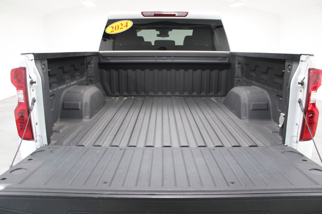 Used 2024 Chevrolet Silverado 1500 Custom image 18